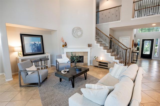 86 Oriel Oaks Circle, The Woodlands, TX 77382