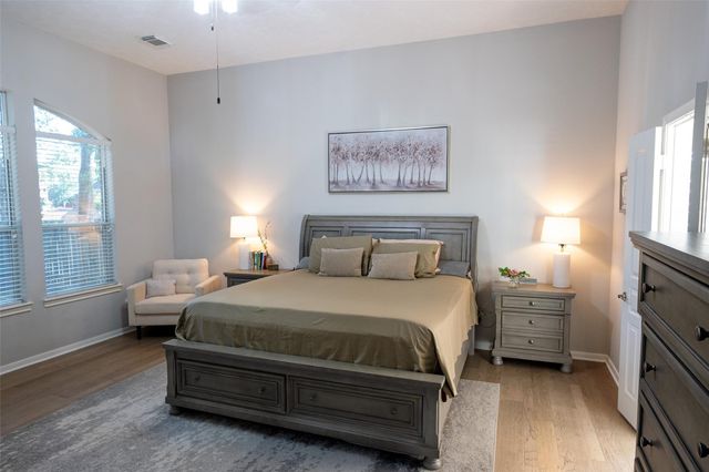 86 Oriel Oaks Circle, The Woodlands, TX 77382