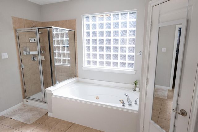 86 Oriel Oaks Circle, The Woodlands, TX 77382