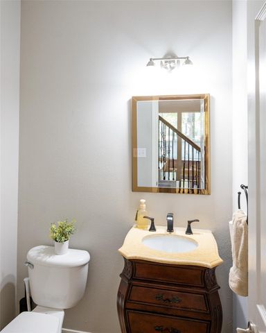 86 Oriel Oaks Circle, The Woodlands, TX 77382