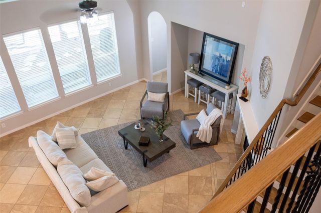 86 Oriel Oaks Circle, The Woodlands, TX 77382