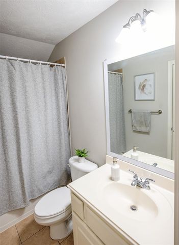 86 Oriel Oaks Circle, The Woodlands, TX 77382