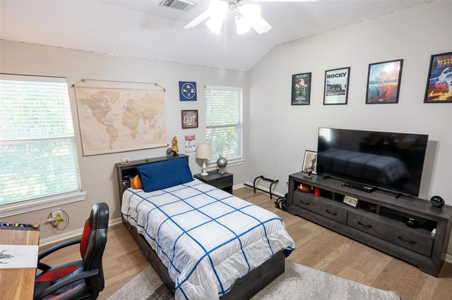 86 Oriel Oaks Circle, The Woodlands, TX 77382