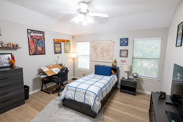 86 Oriel Oaks Circle, The Woodlands, TX 77382