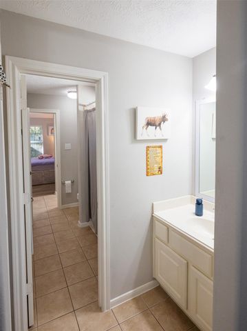 86 Oriel Oaks Circle, The Woodlands, TX 77382