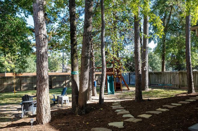 86 Oriel Oaks Circle, The Woodlands, TX 77382