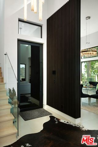 1367 Casiano Road, Los Angeles, CA 90049