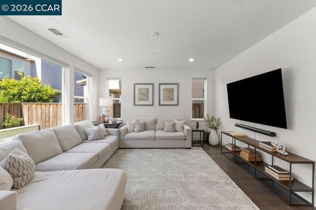 5772 Juniper Way, Dublin, CA 94568