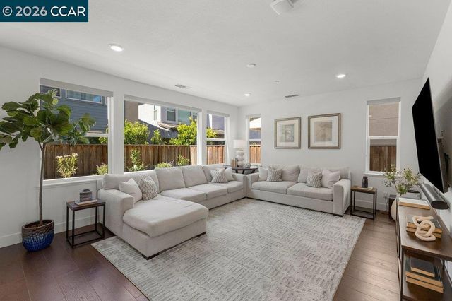 5772 Juniper Way, Dublin, CA 94568