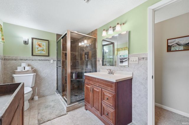 3050 S 390 W, Pleasant Lake, IN 46779