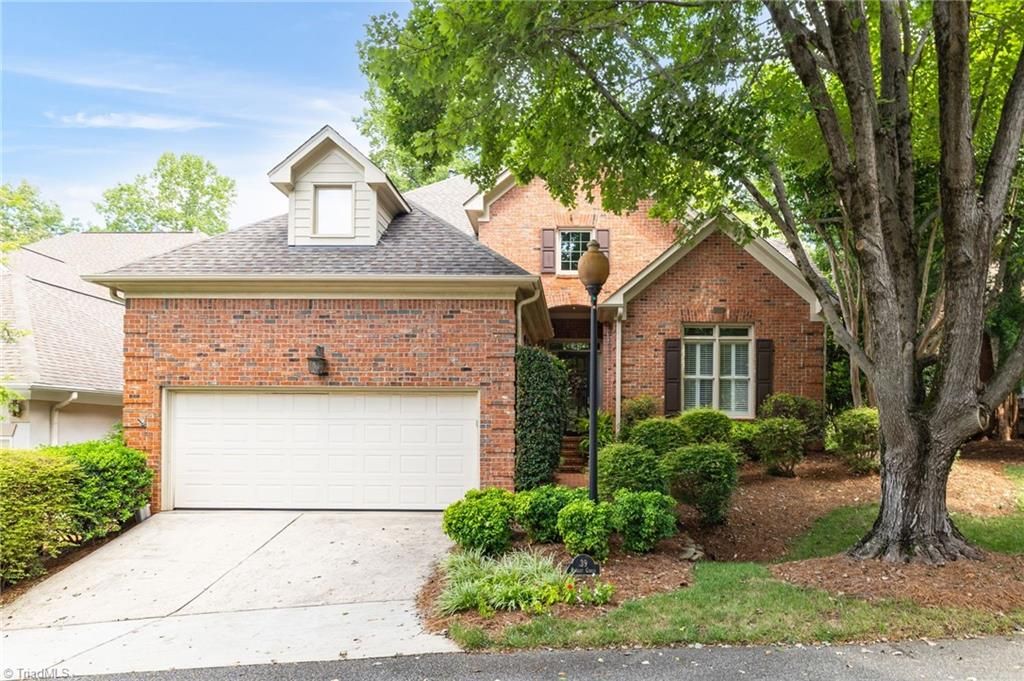 39 Kinglet Circle, Greensboro, NC 27455