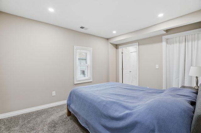 3995 Cresthaven Drive, Waterford Twp, MI 48328