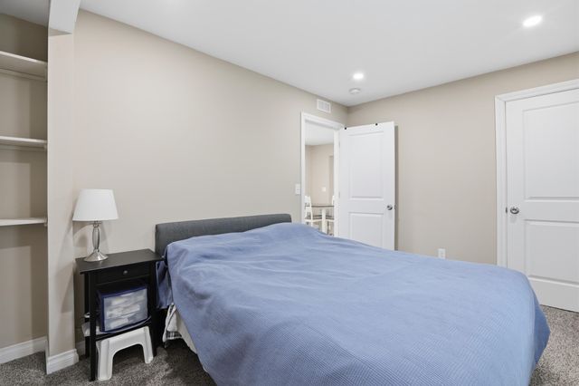 3995 Cresthaven Drive, Waterford Twp, MI 48328