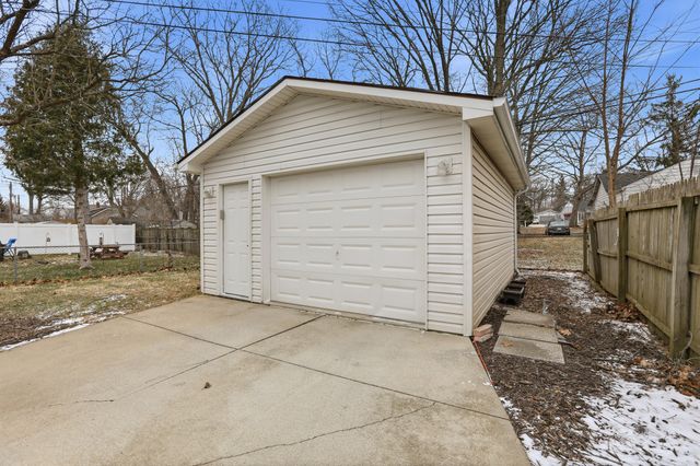 3995 Cresthaven Drive, Waterford Twp, MI 48328