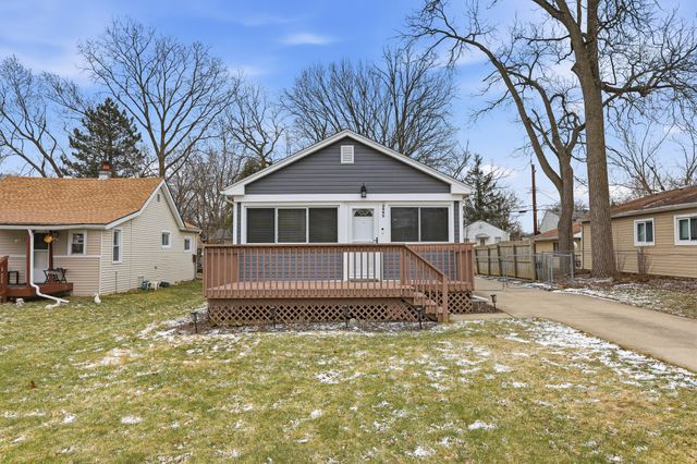 3995 Cresthaven Drive, Waterford Twp, MI 48328