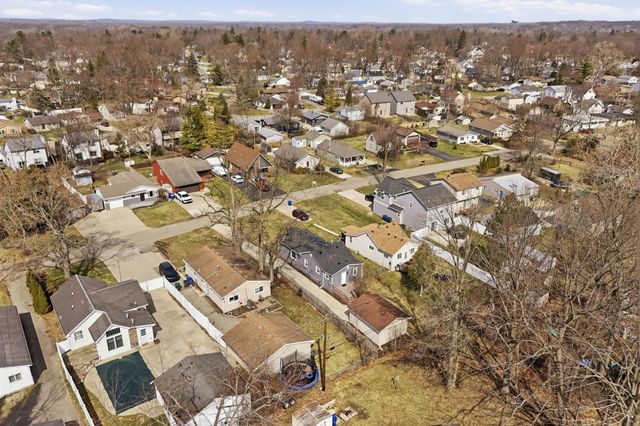 3995 Cresthaven Drive, Waterford Twp, MI 48328