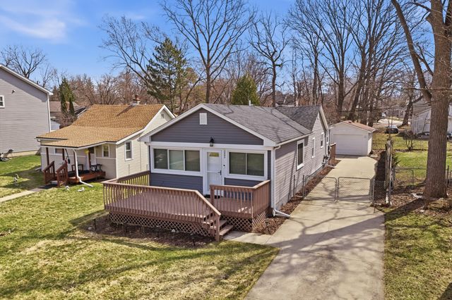 3995 Cresthaven Drive, Waterford Twp, MI 48328