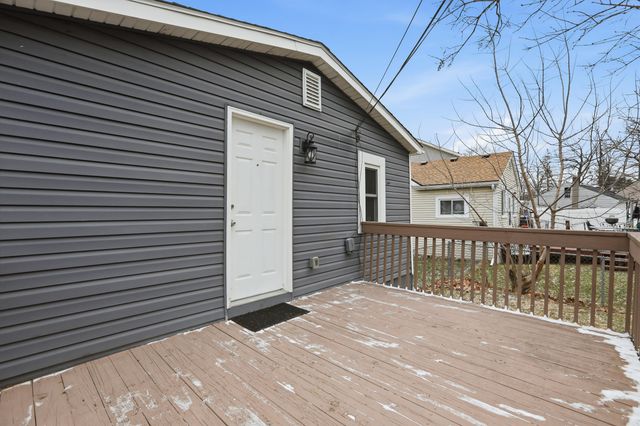 3995 Cresthaven Drive, Waterford Twp, MI 48328