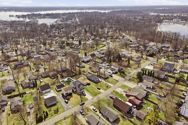 3995 Cresthaven Drive, Waterford Twp, MI 48328