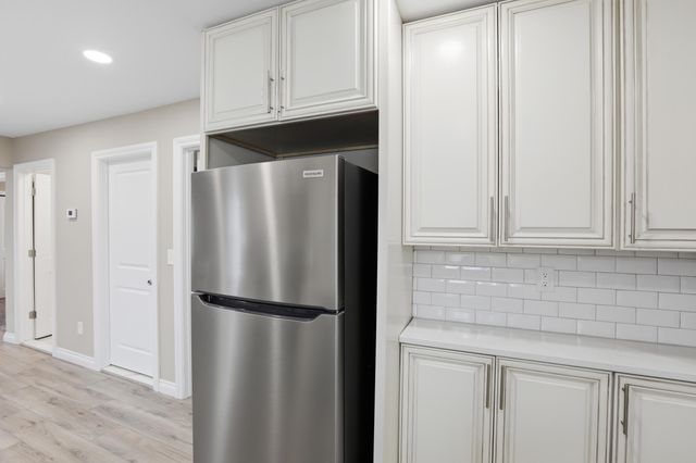 3995 Cresthaven Drive, Waterford Twp, MI 48328