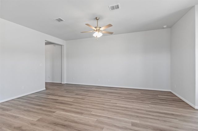 1266 W Shepard Drive, Dayton, TX 77535