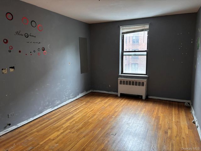 730 E 232nd Street 3G, Bronx, NY 10466