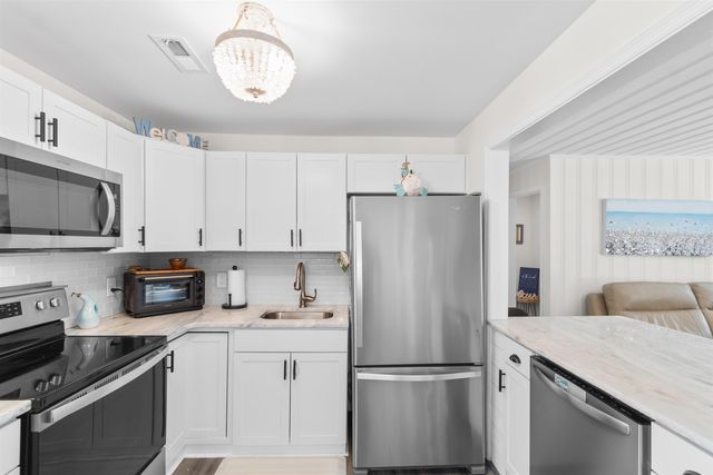 627 Pine Dr., Surfside Beach, SC 29575
