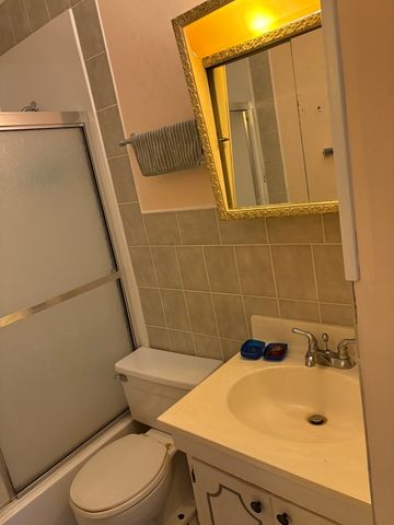 7211 WOLF Road 412A, Indian Head Park, IL 60525