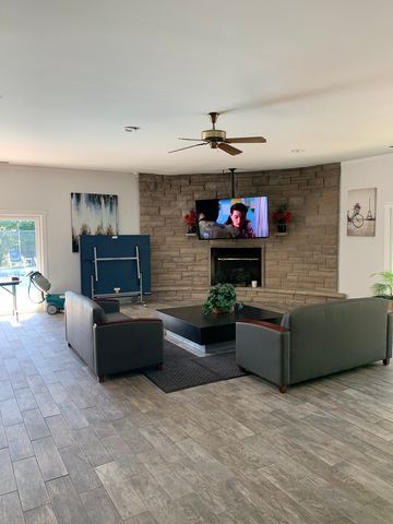7211 WOLF Road 412A, Indian Head Park, IL 60525