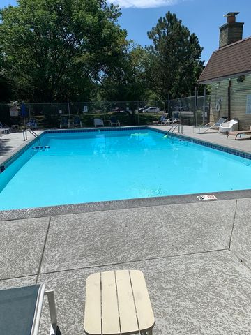 7211 WOLF Road 412A, Indian Head Park, IL 60525