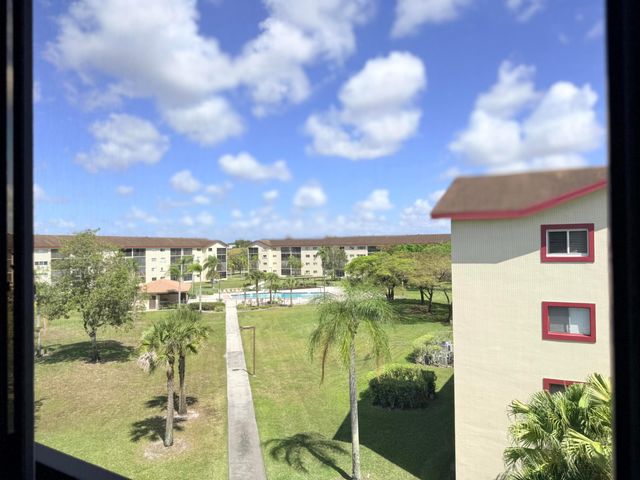 1601 SW 128 Terrace 412a, Pembroke Pines, FL 33027