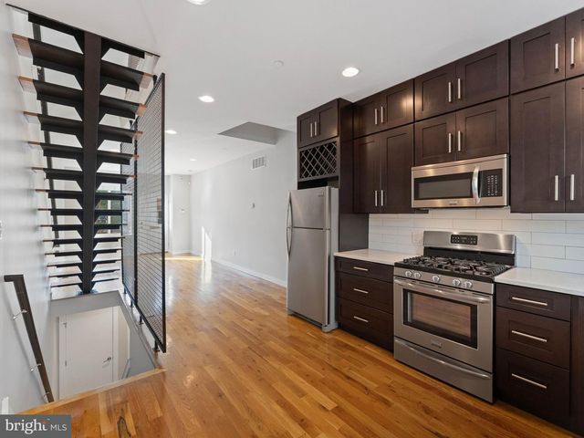 2225 CORAL ST, Philadelphia, PA 19125