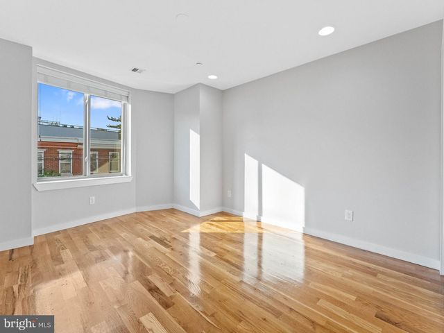 2225 CORAL ST, Philadelphia, PA 19125