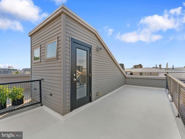 2225 CORAL ST, Philadelphia, PA 19125