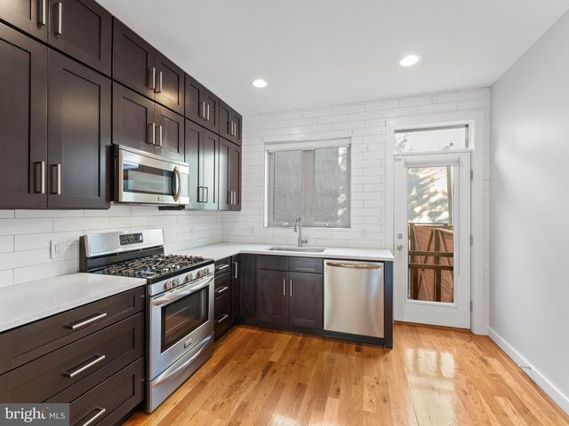 2225 CORAL ST, Philadelphia, PA 19125