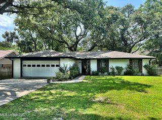 6629 Golf Club Drive, Diamondhead, MS 39525