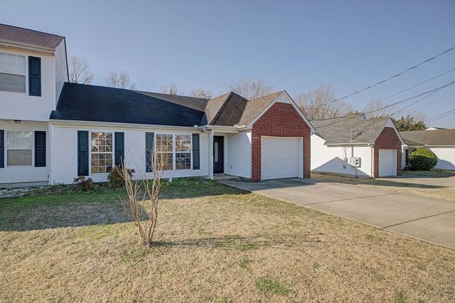 600 McKean Dr, Smyrna, TN 37167