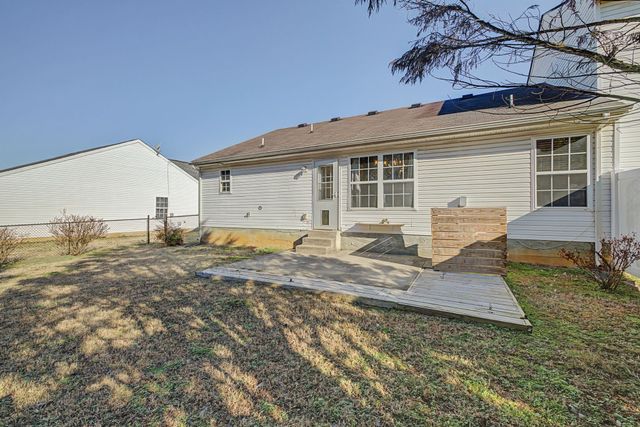 600 McKean Dr, Smyrna, TN 37167