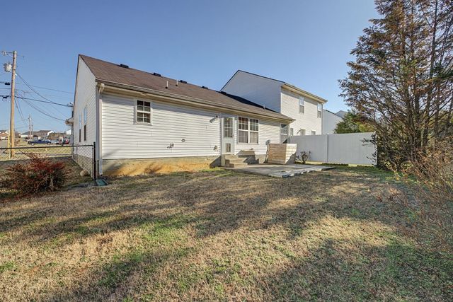 600 McKean Dr, Smyrna, TN 37167