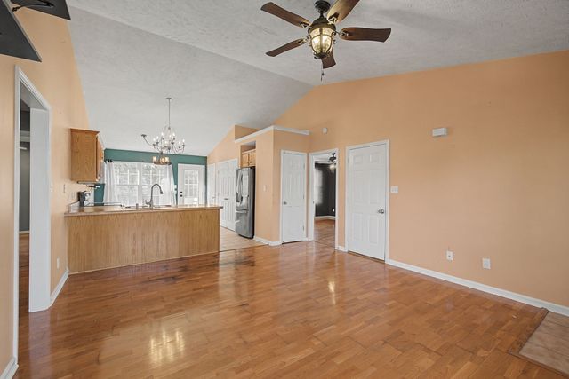 600 McKean Dr, Smyrna, TN 37167