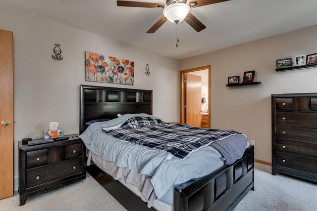 2228 HIGH MEADOWS LANE, Neenah, WI 54956