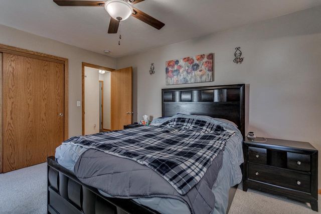 2228 HIGH MEADOWS LANE, Neenah, WI 54956