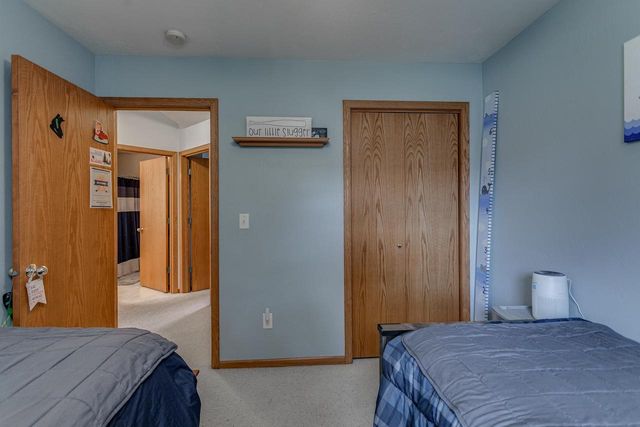 2228 HIGH MEADOWS LANE, Neenah, WI 54956