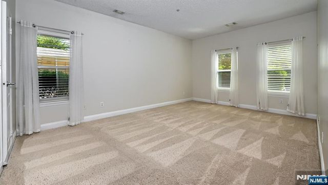 502 Brittany Drive 502, Wayne, NJ 07470