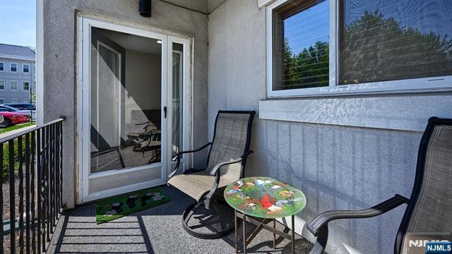 502 Brittany Drive 502, Wayne, NJ 07470