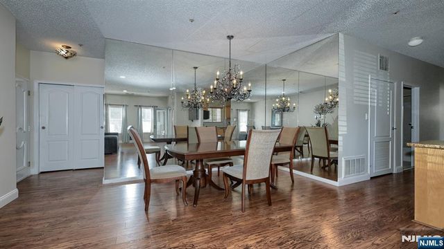 502 Brittany Drive 502, Wayne, NJ 07470