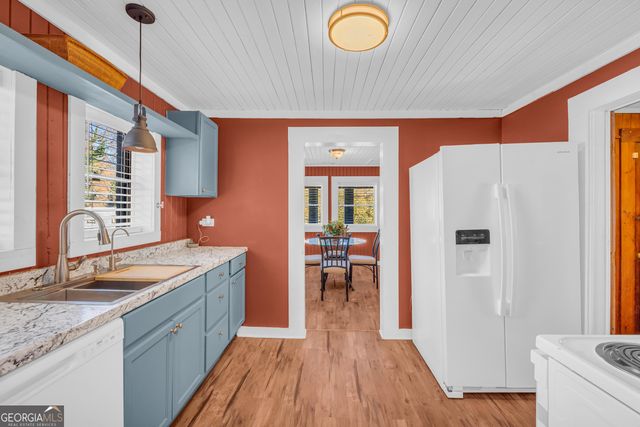 288 S Broad Street, Toccoa, GA 30577