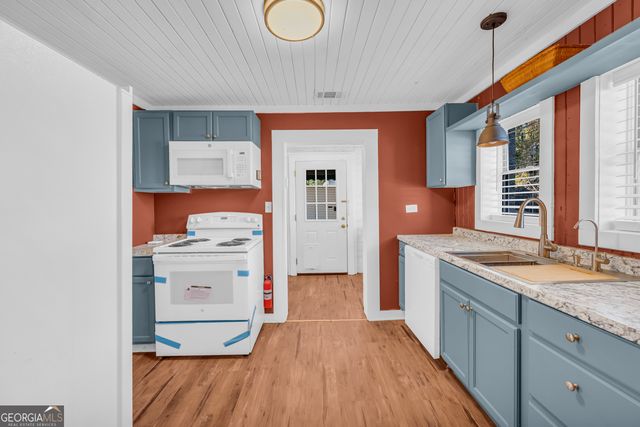 288 S Broad Street, Toccoa, GA 30577