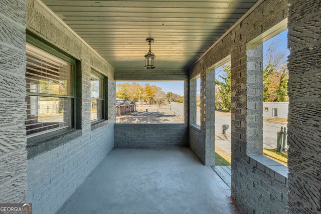 288 S Broad Street, Toccoa, GA 30577