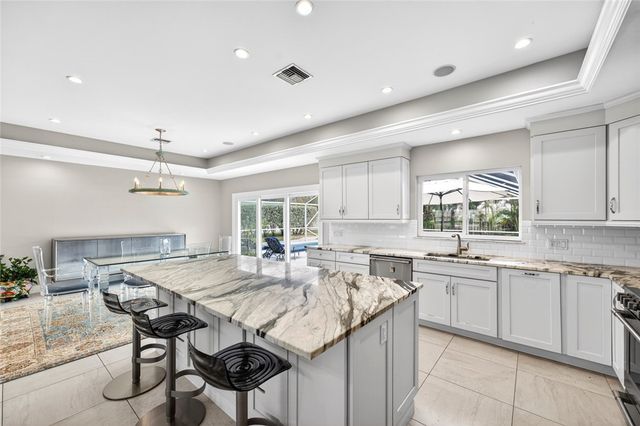 965 Beacon Lane, Vero Beach, FL 32963